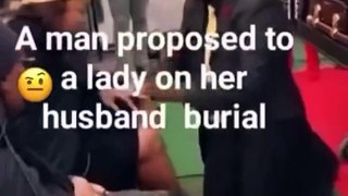 Woman accepted a man's marriage proposal at her husband's funeral