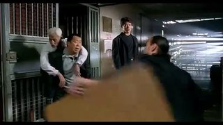 movie fighting clips   The fight between Jet Li and the professional killer  Hitman