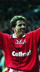 Apenas 5 brasileiros ganharam prêmio da Premier League