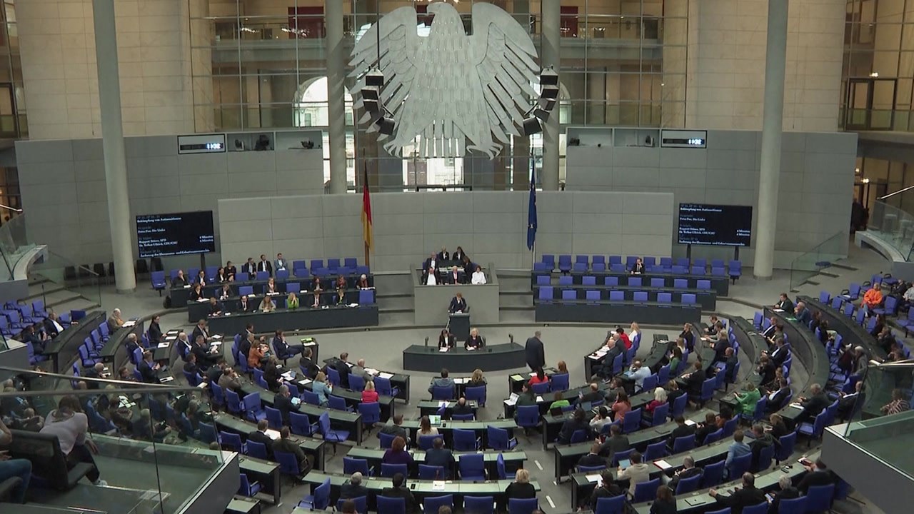 독일, 남녀 성별 '스스로' 결정...'성별 없음'도 가능 / YTN