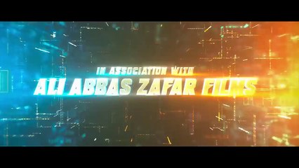 Bade Miyan Chote Miyan Bande-annonce (EN)