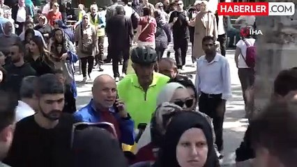 Üsküp'ten Mekke'ye pedal çeviren ikili, Bursa'da mola verdi