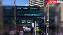 Sydney'de alışveriş merkezinde bıçaklı saldırgan paniği