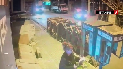 Avcılar’da evine girdikleri kişiyi bağlayıp, para ve köpeğini çaldılar