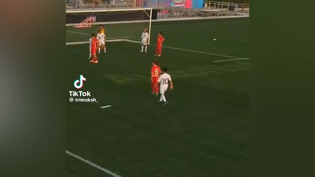 Las redes alucinan con el vídeo de Mateo Messi y sus 5 goles en un partido