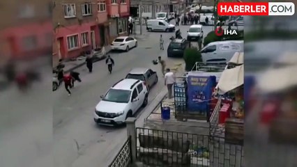 Yabancı uyruklu çocukların kavgasına aileleri dahil oldu: 1'i ağır 4 yaralı