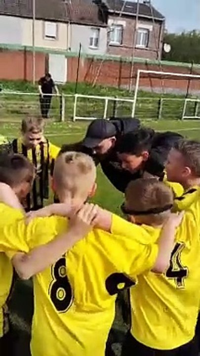 Crie guerre U11B VICTOIRE 6 à 1 à PONT FLERS!!!