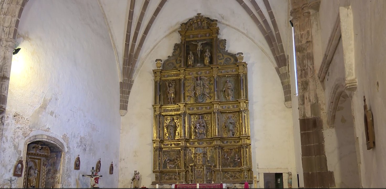 El pueblo de Burgos que busca 45.000 euros para restaurar su retablo