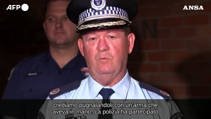 Attacco in centro commerciale a Sydney, polizia: "L'aggressore ucciso dagli agenti"