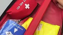 Auto Use Safety Vest Warning Triangle Car Tools Kit Traveling Universal Car Roadside Emergency Survival Kit