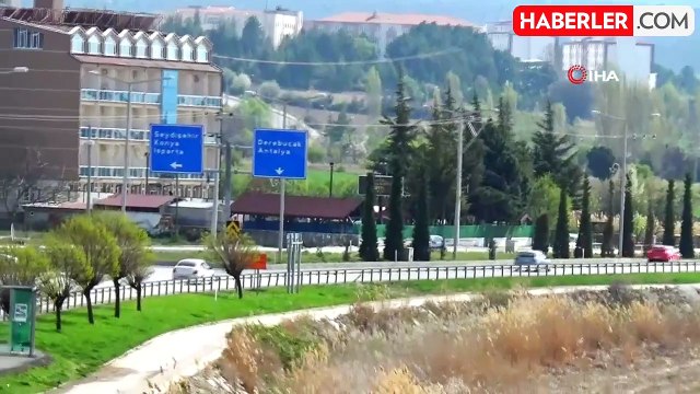 Yeni Konya-Antalya Karayolu'nda bayram dönüşü trafiği yoğunluğu