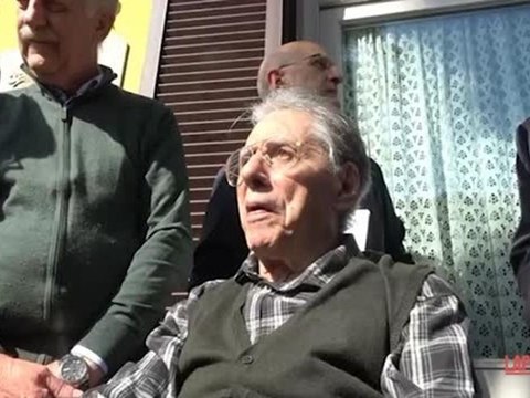 Bossi: «Salvini? Serve andare verso un nuovo leader»