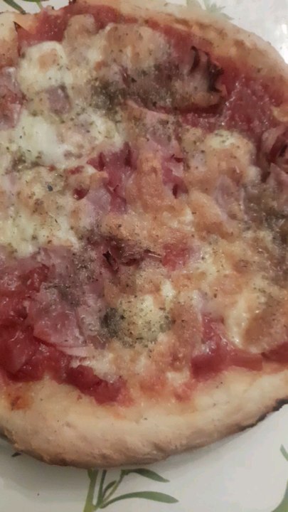 Pizza fatta in casa