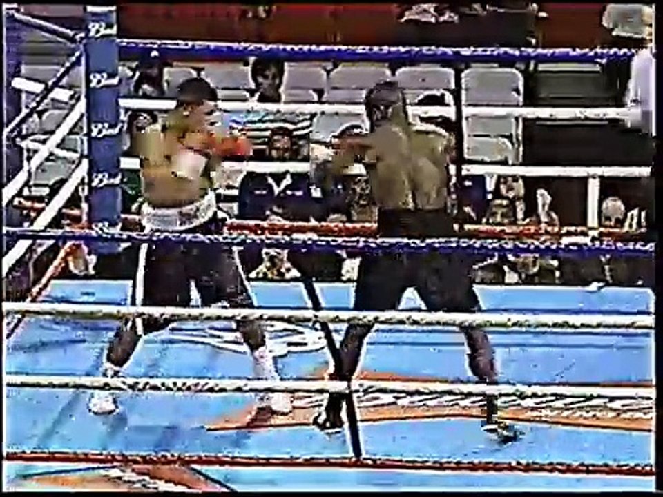 Felix Flores vs Jeffrey Hill