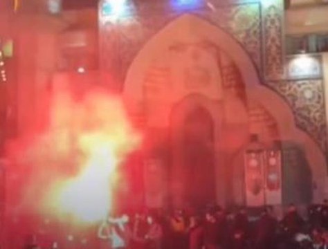 Iran, le immagini della festa in strada a Teheran dopo l’attacco a Israele