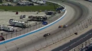 Justin Allgaier washes up into Leland Honeyman at Texas for caution