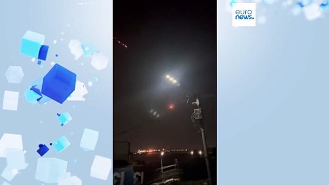 Israele intercetta centinaia di droni e missili dell'Iran: danni in una base militare