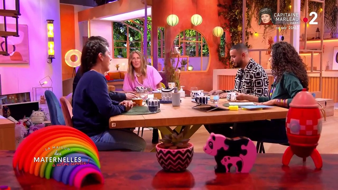 Agathe Lecaron s'est moquée de Thomas Sotto.La maison des maternelles, France 2