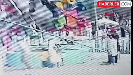 Avcılar'da trambolin salıncaktaki çocuğun kemeri açıldı, dakikalarca savrulup düştü