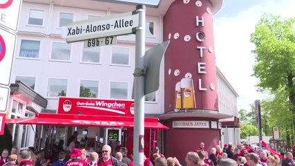 Espectacular ambiente en los alrededores del BayArena