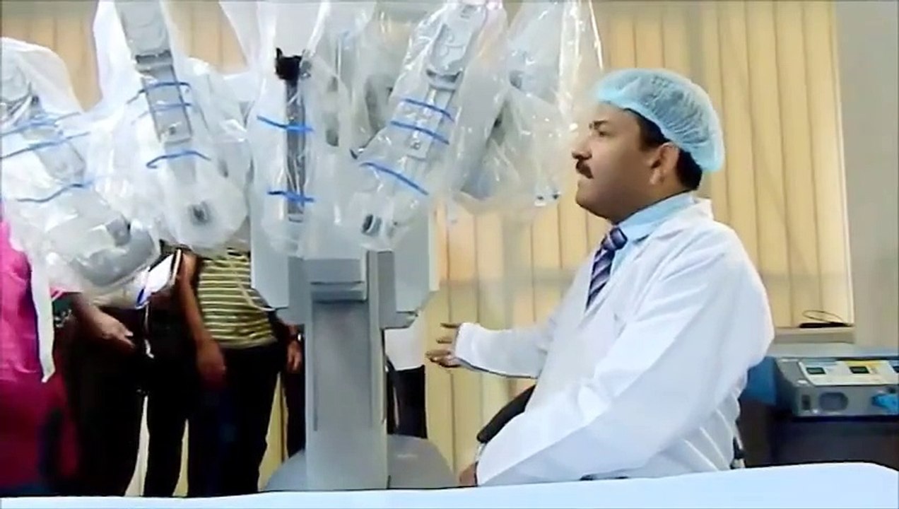 Demonstration of da Vinci Surgical Robot