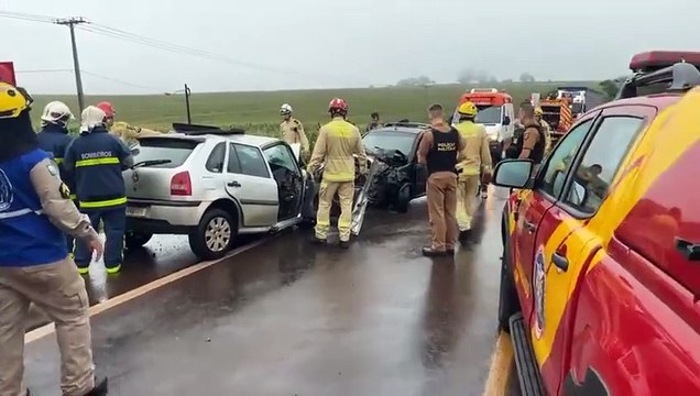 Colisão frontal deixa três feridos, um em estado grave na BR-369 entre Cascavel e Corbélia