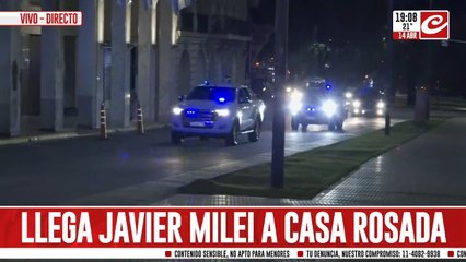 Milei llegó a la Casa Rosada para encabezar reunión de urgencia con su gabinete