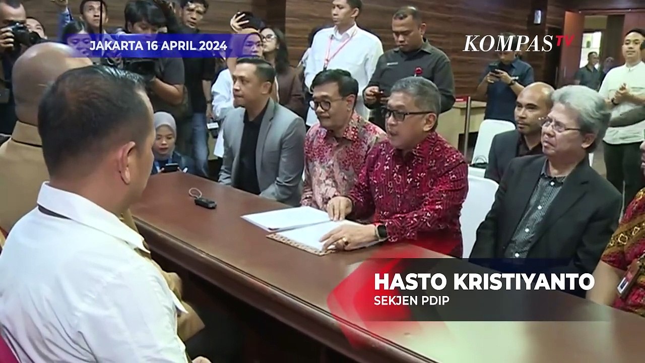 Hasto Sampaikan Tulisan Tangan Megawati Ajukan Diri Sebagai Amicus Curiae Sengketa Pilpres di MK