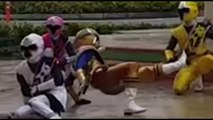 Tokusatsu Bloopers & Fails PART 2  非常に面白い ハプニング！ヒーローショーのアクシデント集