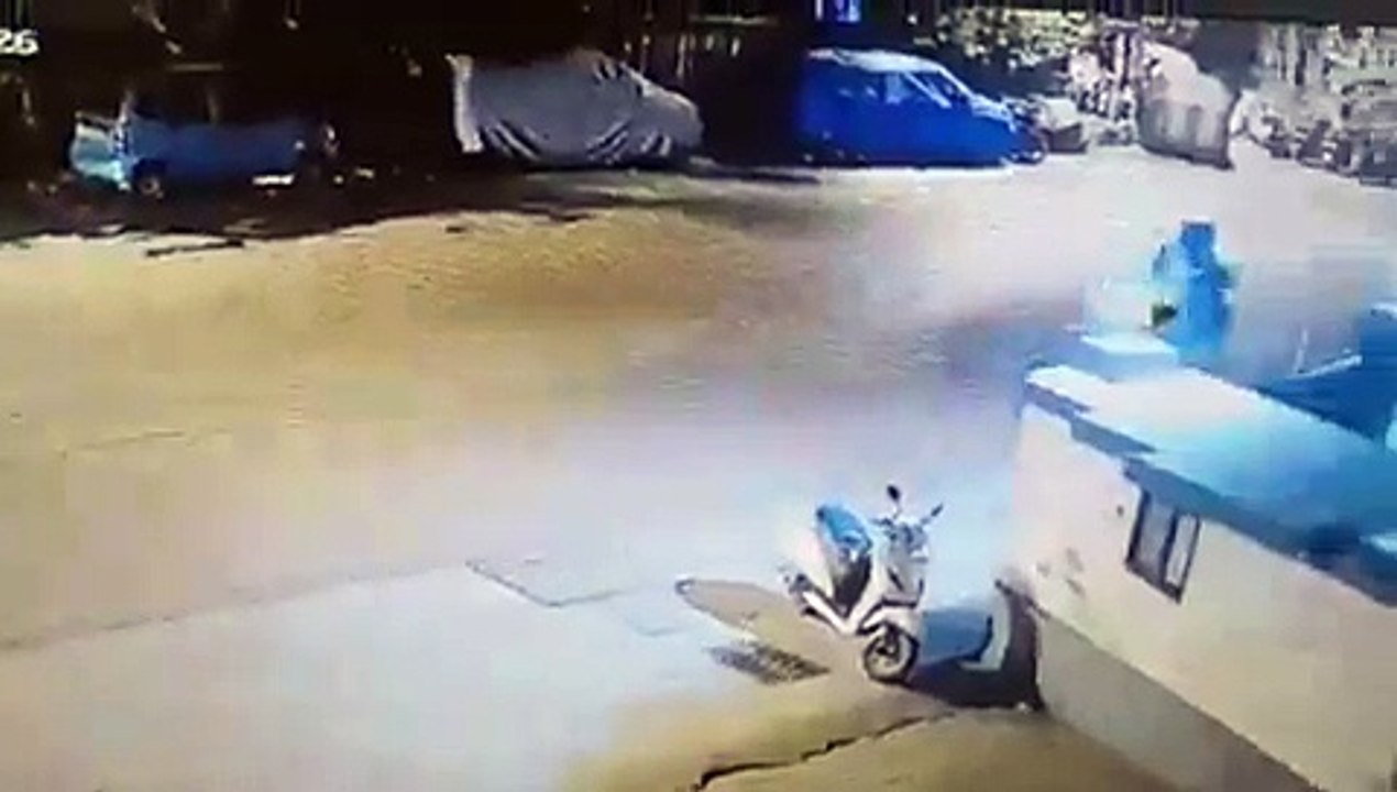 Video: 7 सेकंड में 5 राउंड चली गोलियां! Salman Khan पर हुई फायरिंग का पहला वीडियो आया सामने