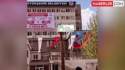 Denizli'nin yeni başkanı devraldığı borçları afişe etti! Seçime 2 gün kala 6.3 milyona çiçek alınmış
