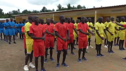 Le ministre Mamadou Touré visite le centre de service civique de Bimbresso