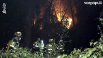 El incendio de Tárbena sigue activo tras una noche 