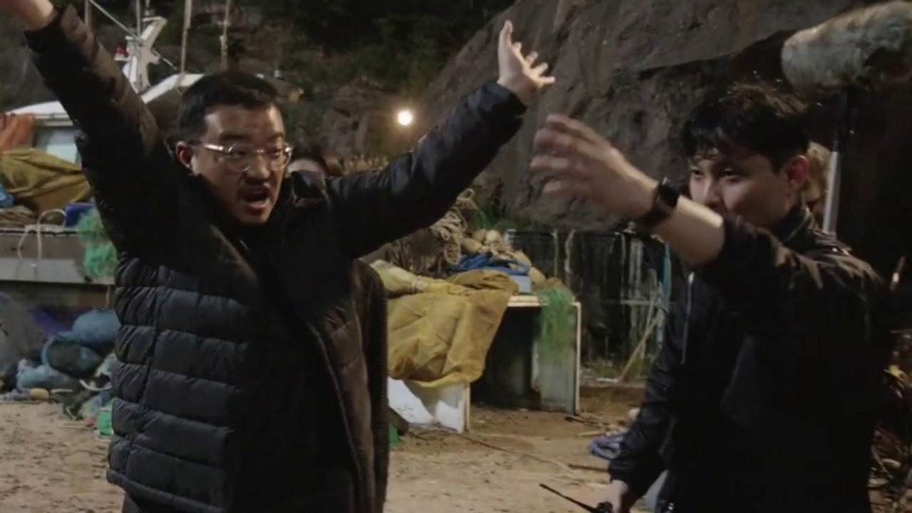 Parayste: Netflix lässt hinter die Kulissen der Manga-Verfilmung zu The Grey blicken