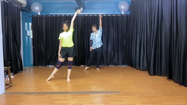 Video: जोधाबाई का किरदार निभाने वाली परिधि शर्मा के डांस मूव्स के दीवाने हुए लोग