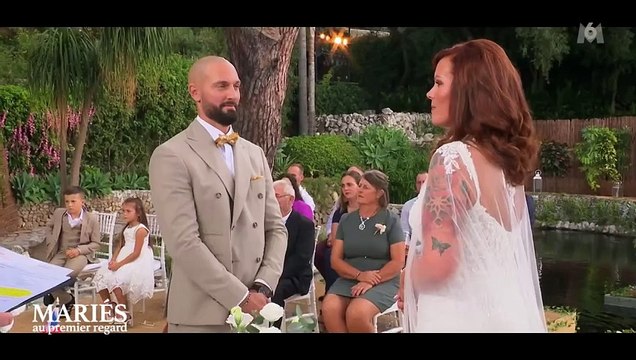 Alice et Florian se disent oui dans Mariés au premier regard