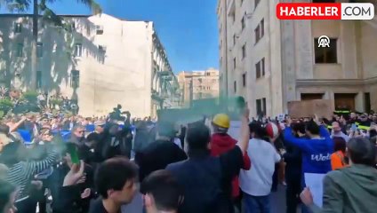 Gürcistan'da Yabancı Etkinin Şeffaflığı Yasası Tartışmalara Yol Açtı