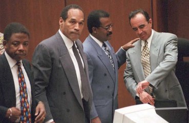 'OJ Simpson mi confessò l'omicidio': parla l'ex agente dello sportivo deceduto la scorsa settimana