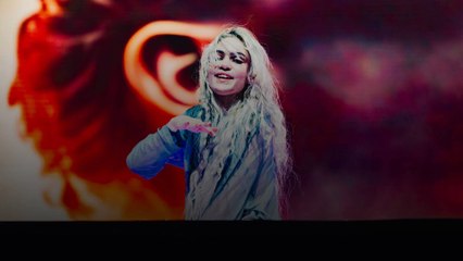 Grimes présente des excuses publiques après sa performance ratée à Coachella