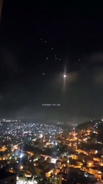 Explosions dans le ciel d'Israel, le dome de fer intercepte des dizaines de missiles