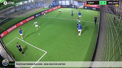 Faute de pierre PLICHON - WOLVES FIVE UNITED