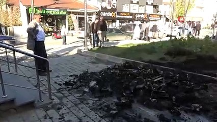 DEM'li belediye Muşlu vatandaşın ekmeğiyle oynadı! 500 çift ayakkabıyı ateşe verdi