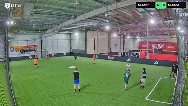 Toto 15/04 à 20:38 - Football Terrain 2 adidas (LeFive Reims)