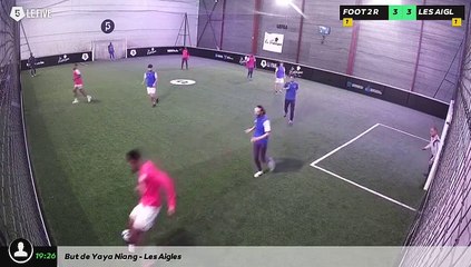 FOOT 2 RUE - Les Aigles 15/04 à 20:11 - Football La Fabrique (NGTV) (LeFive Orléans Fleury)