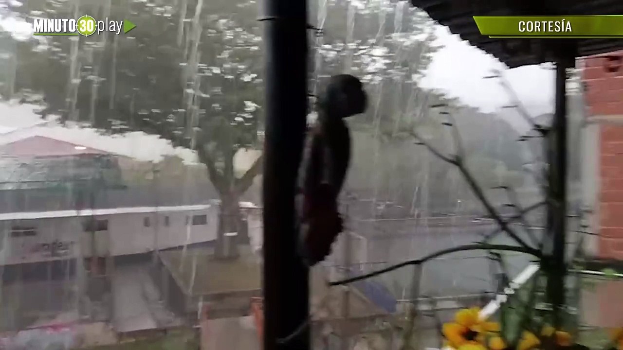 En los últimos 30 minutos se han registrado 162 descargas eléctricas en el Valle de Aburrá