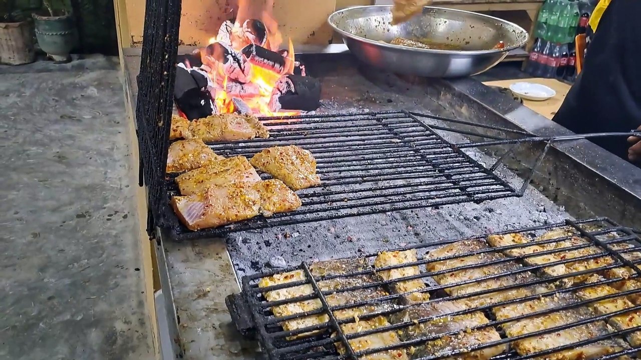 SHOUKAT FISH POINT, ATTOCK ❤️  ️ | VLOG 44 | DANISH B.
