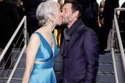 Perché Keanu Reeves bacia a occhi aperti Alexandra Grant