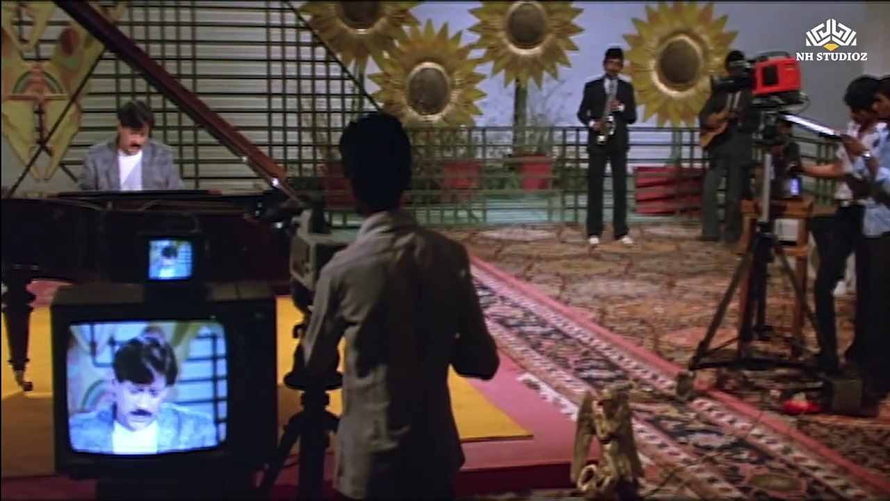 Mere Hamdam Mere / Dahleez (1986) /Mahendra Kapoor