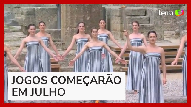 Chama olímpica de Paris é acesa na Grécia e inicia revezamento da tocha