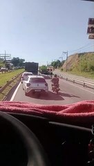 Motociclista morre em acidente na Rodovia Presidente Dutra